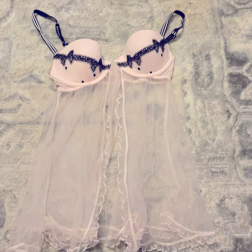 Victoria’s Secret Pale Pink Lingerie 34B